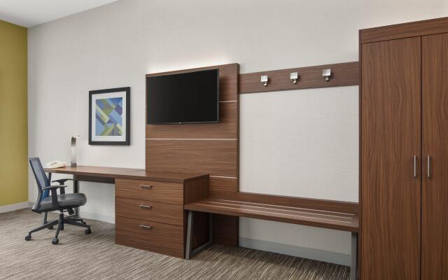 Holiday Inn Express Hotel Sacramento Airport Natomas, an IHG Hotel