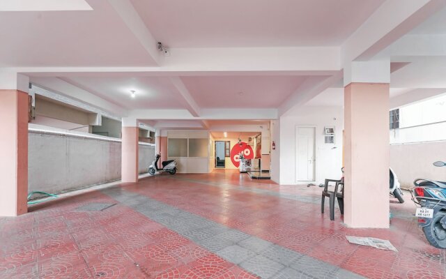 OYO 10026 Hotel Kings Suites