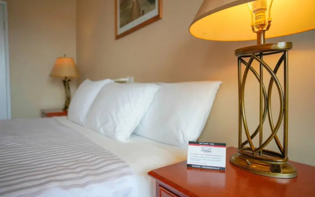 Thunderbird Motor Inn