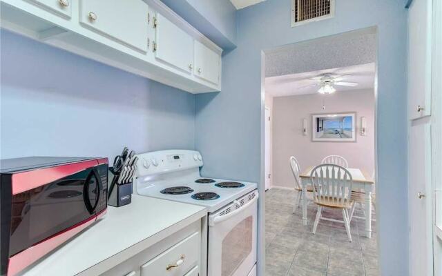 Madeira Beach Yacht Club 215F - Two Bedroom Condo