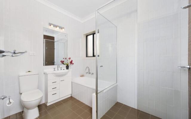 Fingal Surf and Sand, Pacific Drive, 14A