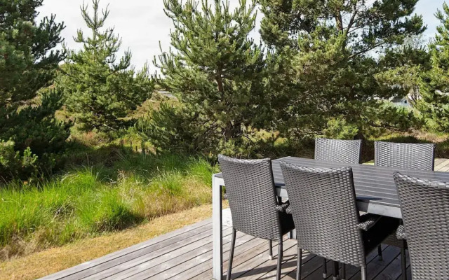6 Person Holiday Home in Romo-by Traum