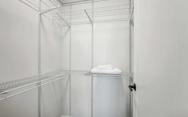 Arlington Modern Comfort Meets City Life