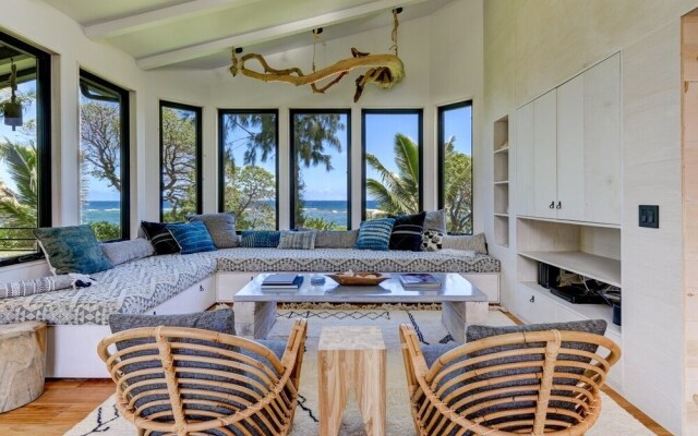 Haena Beach House 2 Bedroom Home by RedAwning