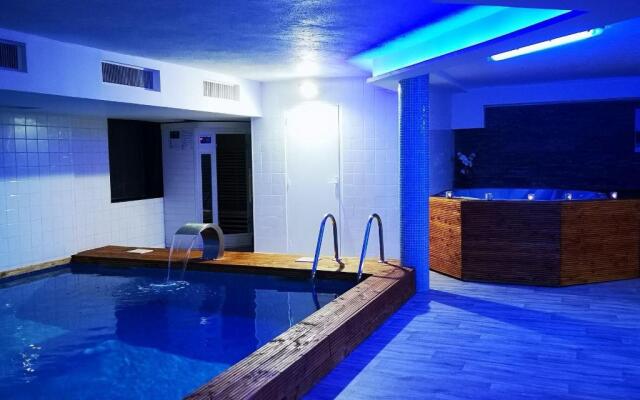 Les Pins Blancs de Provence