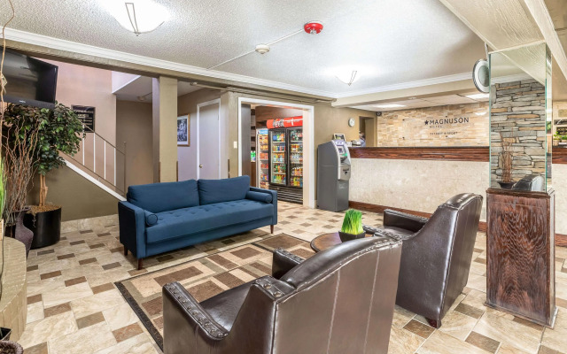 Magnuson Hotel Detroit Airport