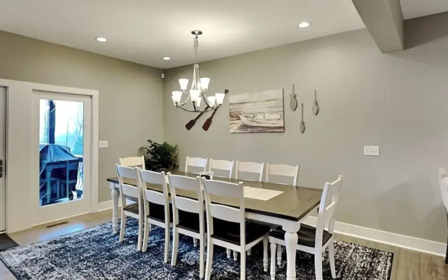Alla Famiglia by Taylor Made Deep Creek
