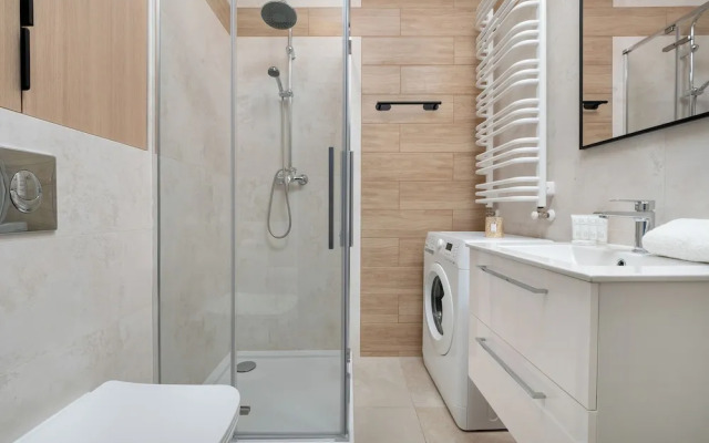 Wodna Apartment Łodź by Renters
