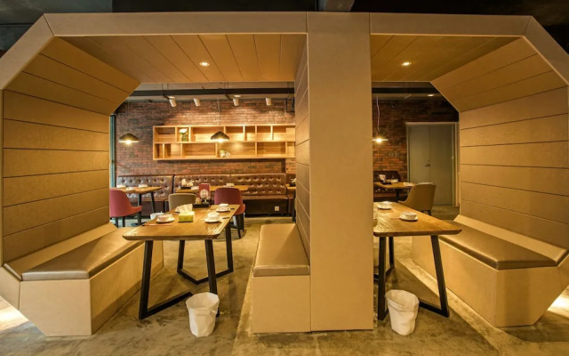 Wuyishan Old Street Hill Lodge