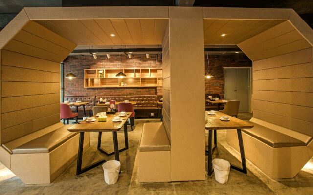 Wuyishan Ancient Street No.3 Tea Inn