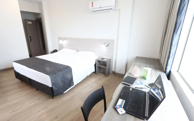 Hotel Valerim Itajaí