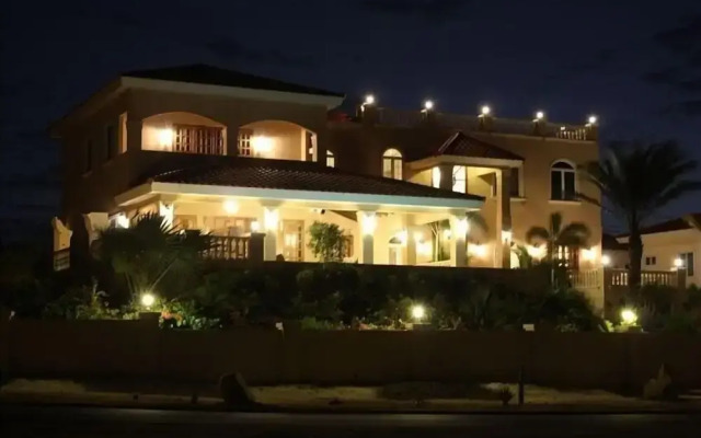 Walking to the Beach Villa