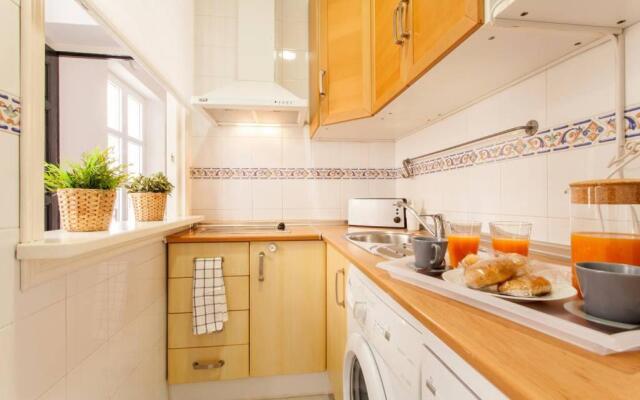 Hostly Rivero 2B Center-Fibre-communal terrace-Parking Optional-CLess