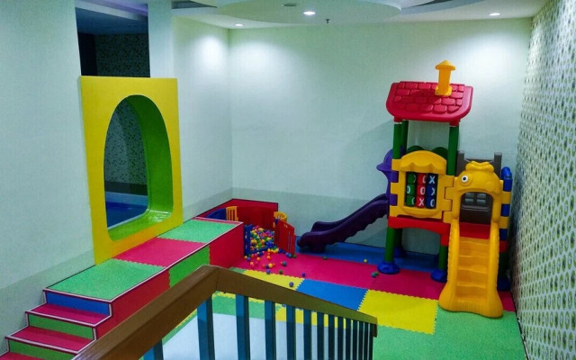 Chic and Strategic Studio Brooklyn Alam Sutera Apartment