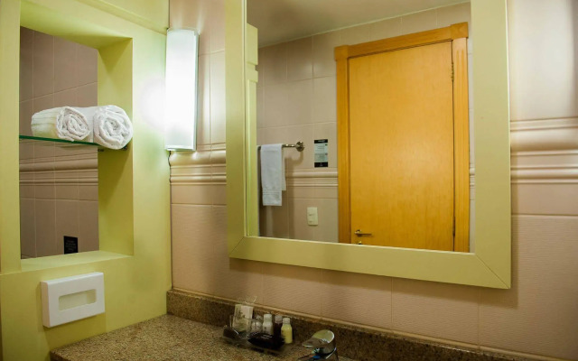 Manhattan Porto Alegre by Mercure