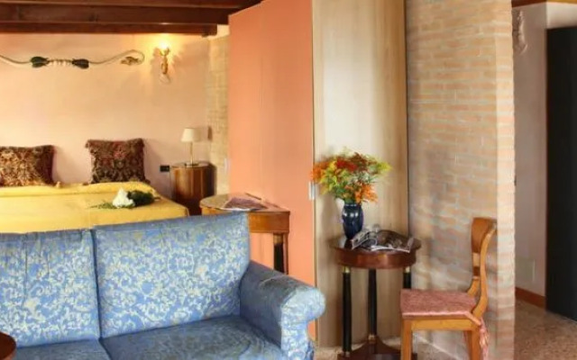 San Simeon Apartments