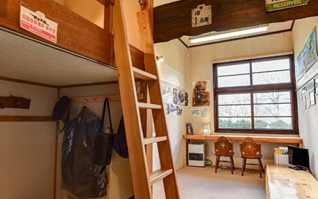 Kyukokutetsu Hoyojo Tecchan & Tetsuko no Yado