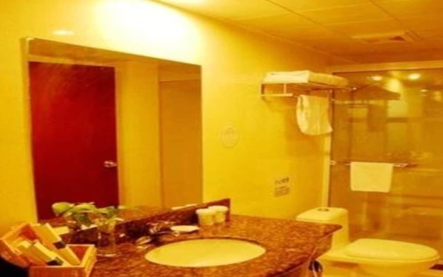 GreenTree Inn ShangHai PuDong New District TangQiao Metro Station Expr