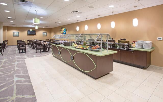 Holiday Inn Little Rock-Airport-Conference Center by IHG