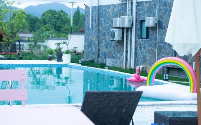 Anji Qingyun Mountain Residence, Cloud Grassland Light Luxury Pool Designer Resort – Pool – Huzhou