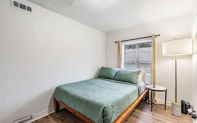 Satoshi Hideout Living