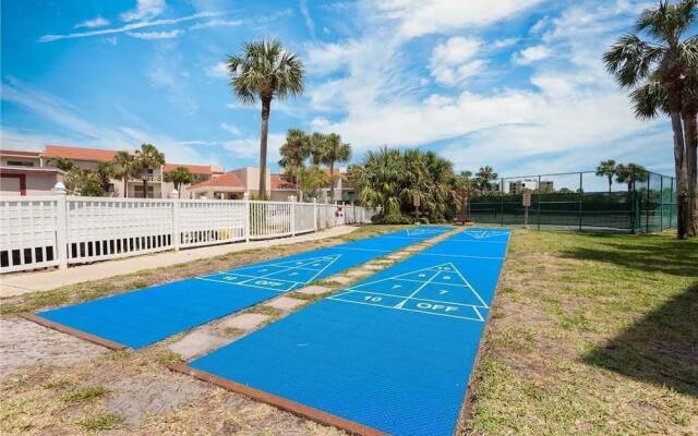 Ocean Village Club Q14
