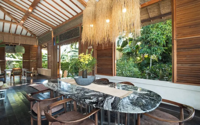 Villa Desa Roro Dua by Villa Finder