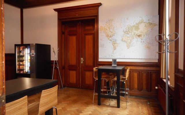 Auberge de Jeunesse de Tournai - Hostel