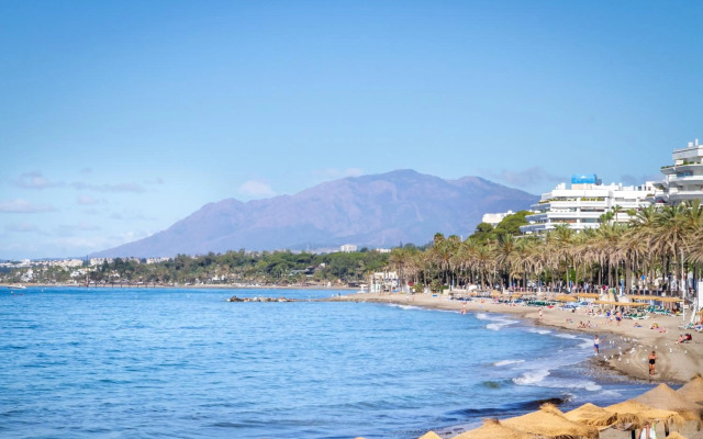 Iris Tropical Garden Banús Suite Apartment