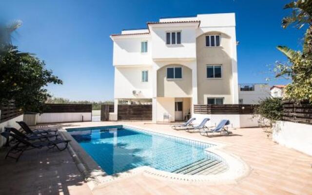 Orestiada Apartments