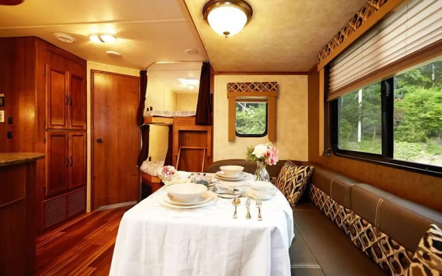 Sunshine Caravan