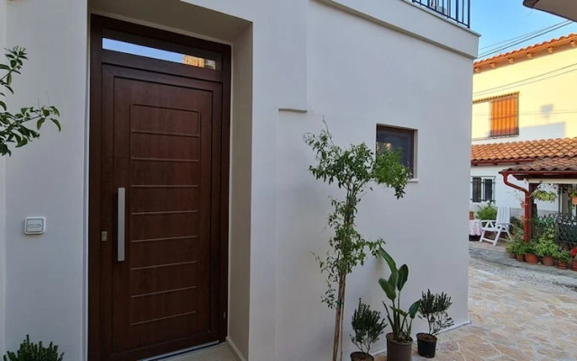 Sappho 3-bedroom House