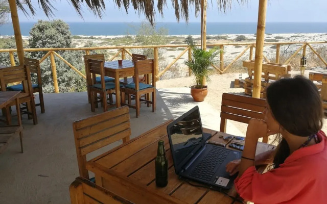 Biosfera Coworking Beach Hostel