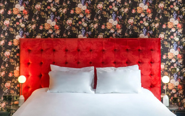 Lock & Key Hotel