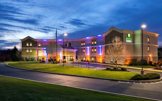Holiday Inn Express Harrisburg NE, an IHG Hotel