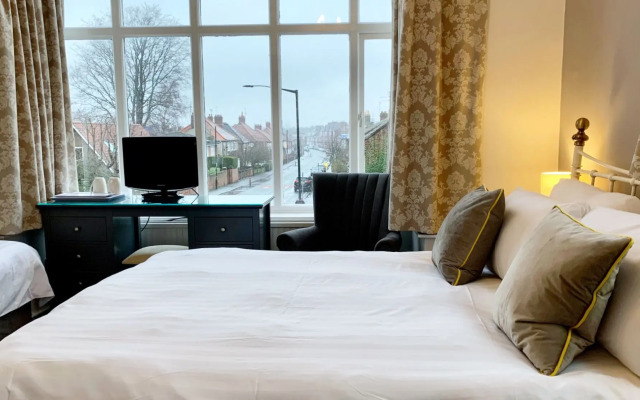 The Crescent Guest House