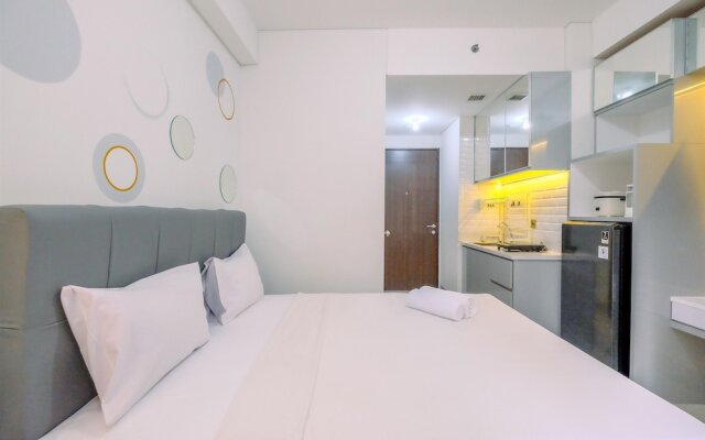 Modern Living And Nice Studio At Transpark Cibubur Apartment