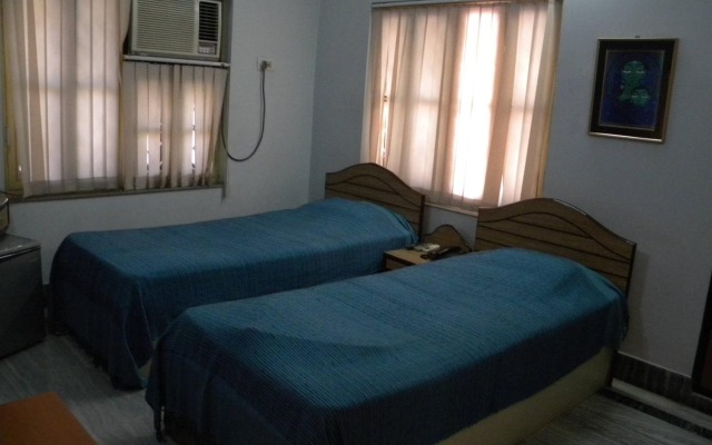 FabHotel Transit Guest House