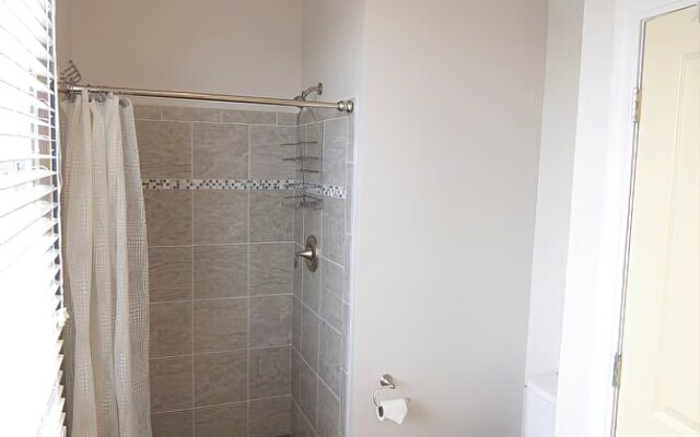 Moontide - 5 Br home by RedAwning