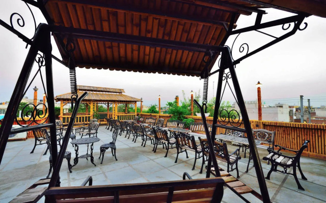 OYO 9761 Hotel Clark Heights