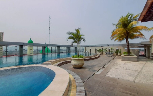 Comfort and Cozy Studio at MT Haryono Square Apartment