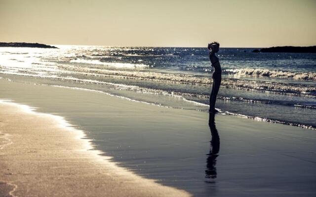 Beach Hotel by Zvieli Hotels