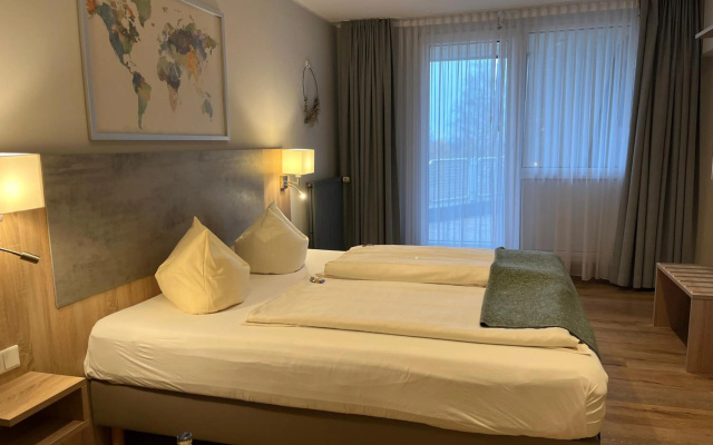 Senator Hotel