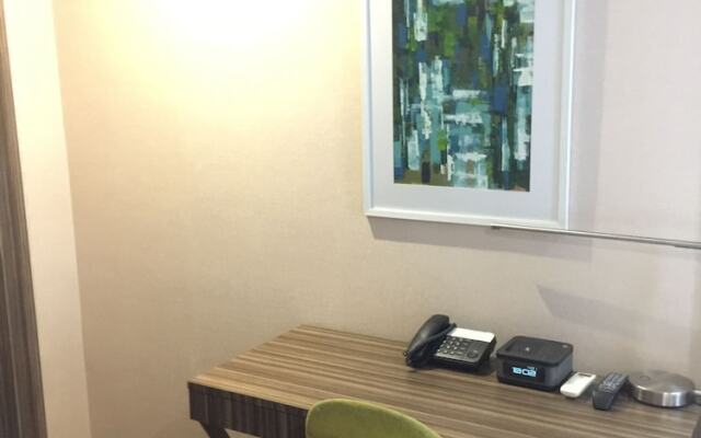 Serena's Suite (Makati Ave.)