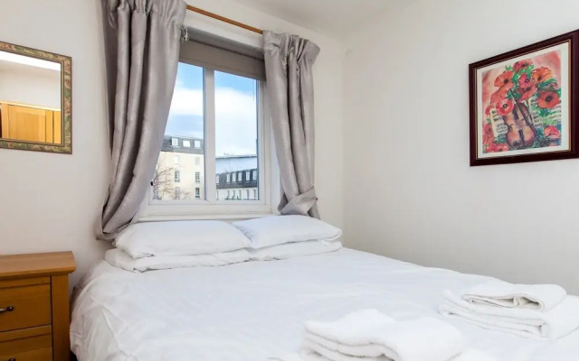 Bright & Airy City Centre Flat With Free Parking