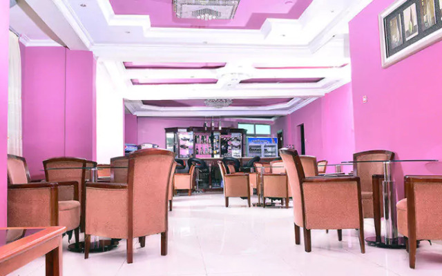 Adams Hotel