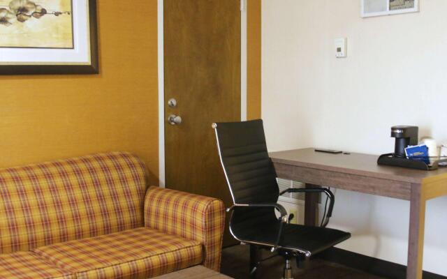 Best Western Galleria Inn & Suites