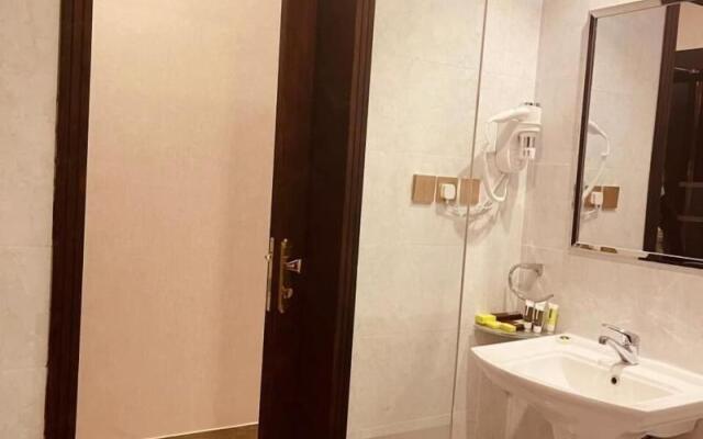 Holiday Al Khaleej Hotel