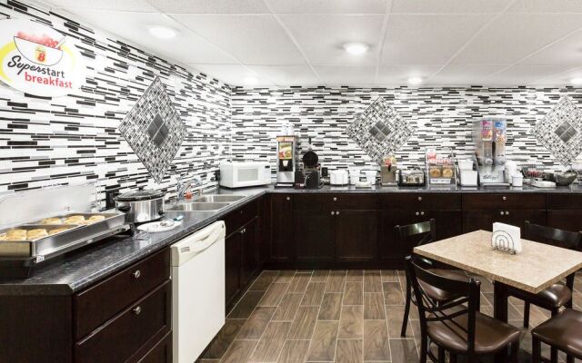 Super 8 by Wyndham Columbus