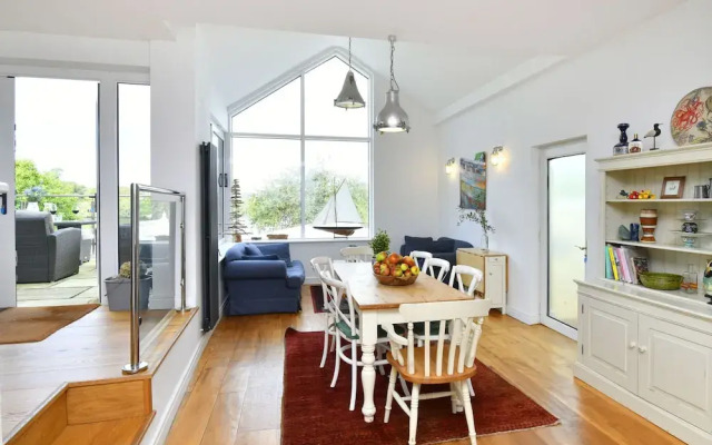 Water Edge House Boathouse